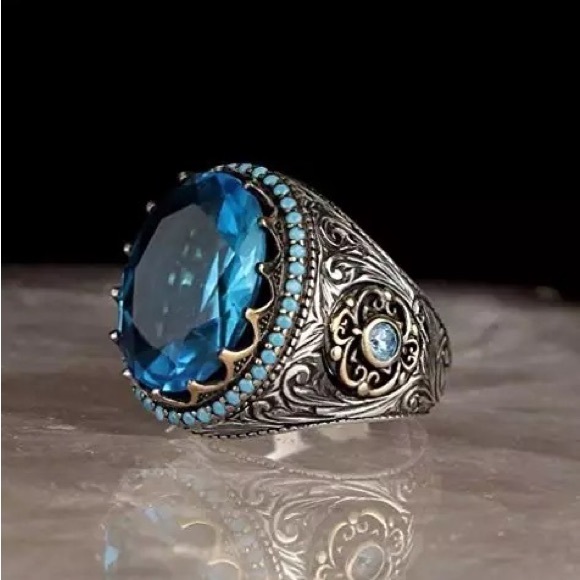 New Unisex 925 Silver Oval cut Blue Sapphire Ring - Picture 2 of 3